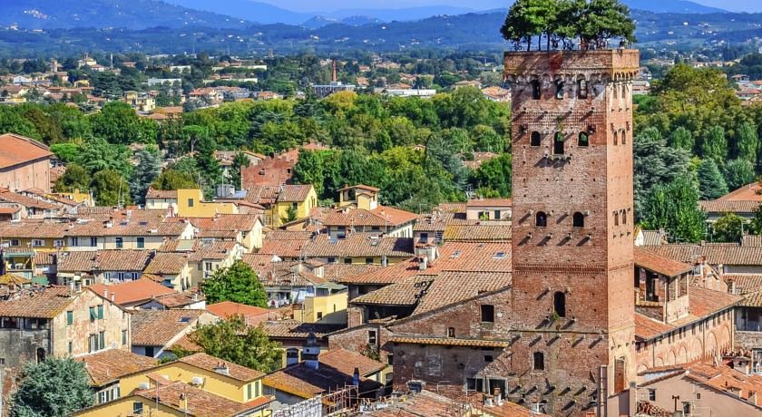 Lucca Guinigi Tower